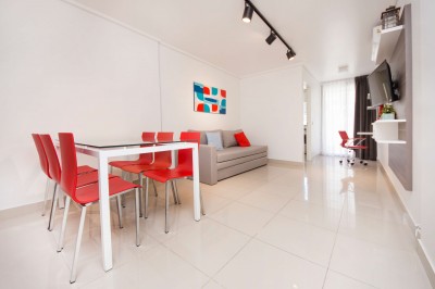 Bv. San Juan y Corro ( 2 Dormitorios / Terraza )