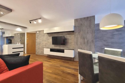 Parana 618 ( 1 Dormitorio / Balcón )
