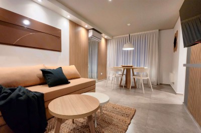 Velez Sarsfield 790  ( 1 Dormitorio / Cochera Opcional / Piscina )